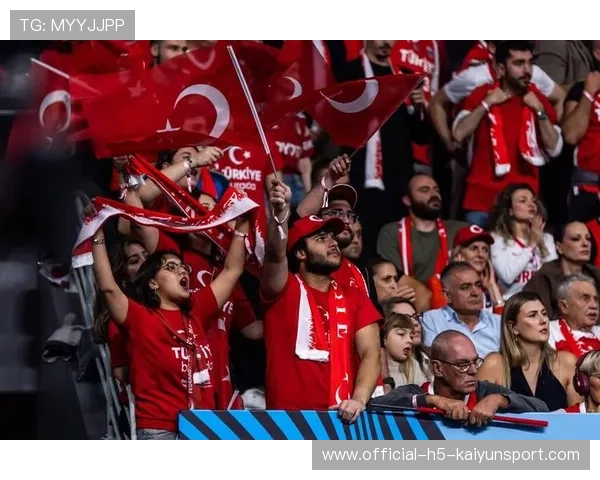 阿森纳担忧主力边后卫状态波动:球队防线燃起隐忧 阿森纳担忧主力边后卫状态波动:球队防线燃起隐忧