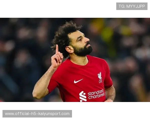 利物浦计划1月斥资2.02亿英镑签三名球员。,利物浦官宣 利物浦计划1月斥资2.02亿英镑签三名球员。,利物浦官宣