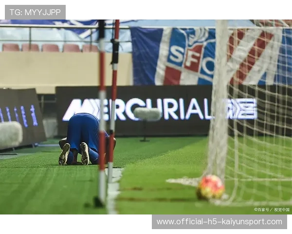 现代足球比赛中防守反击战术的演变逻辑